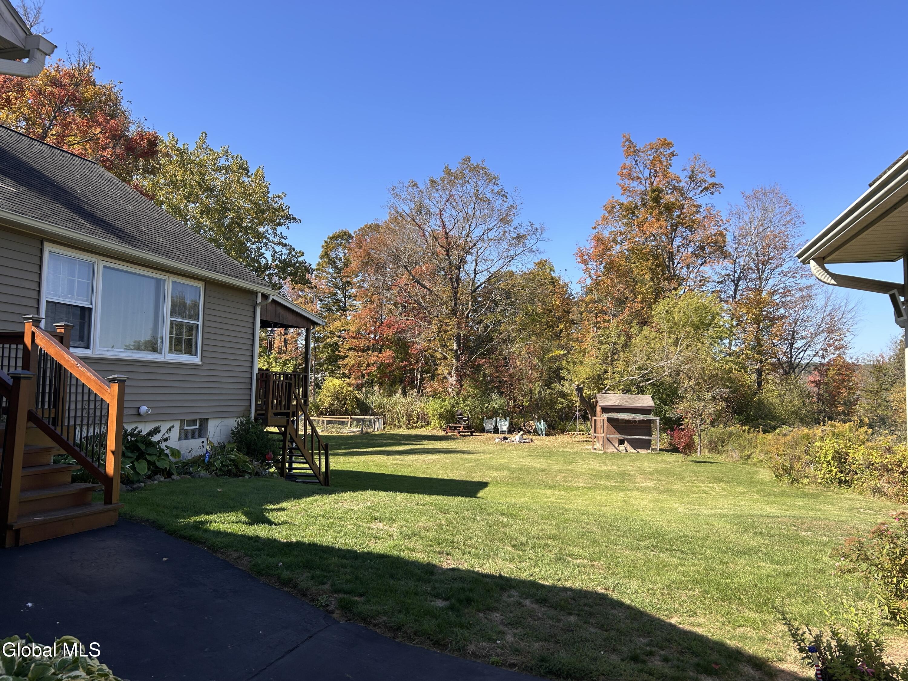 1900 North Road Amsterdam, NY 12010 - Photo 2 of 56 IMG_3791