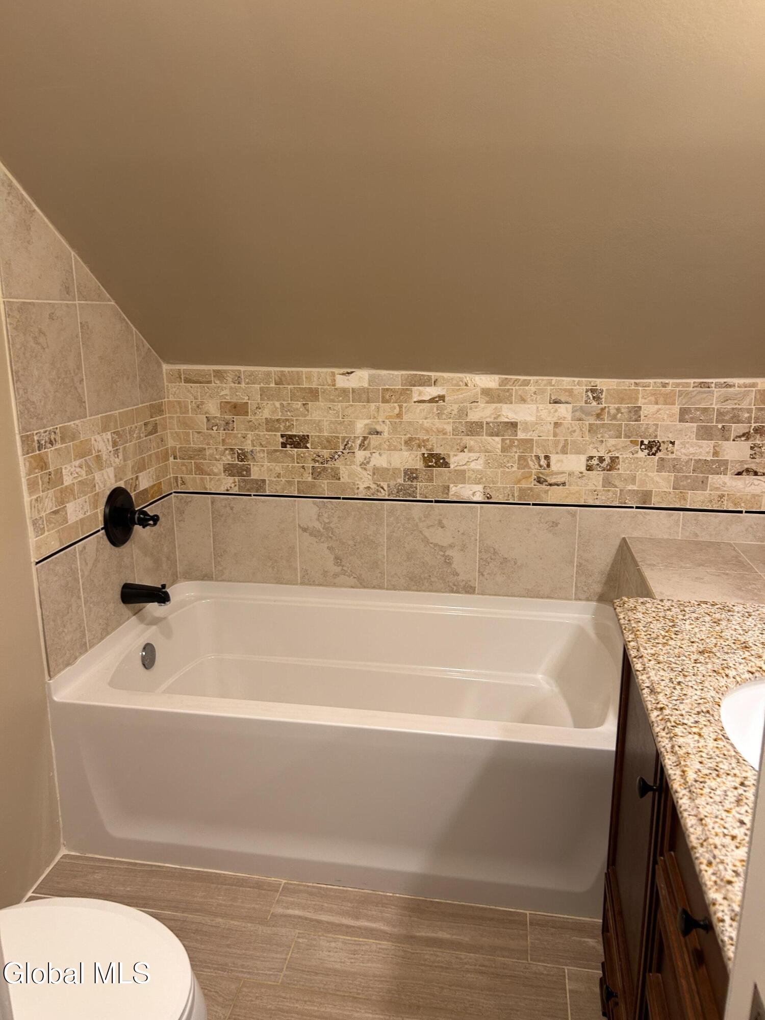 1900 North Road Amsterdam, NY 12010 - Photo 51 of 56 IMG_3675