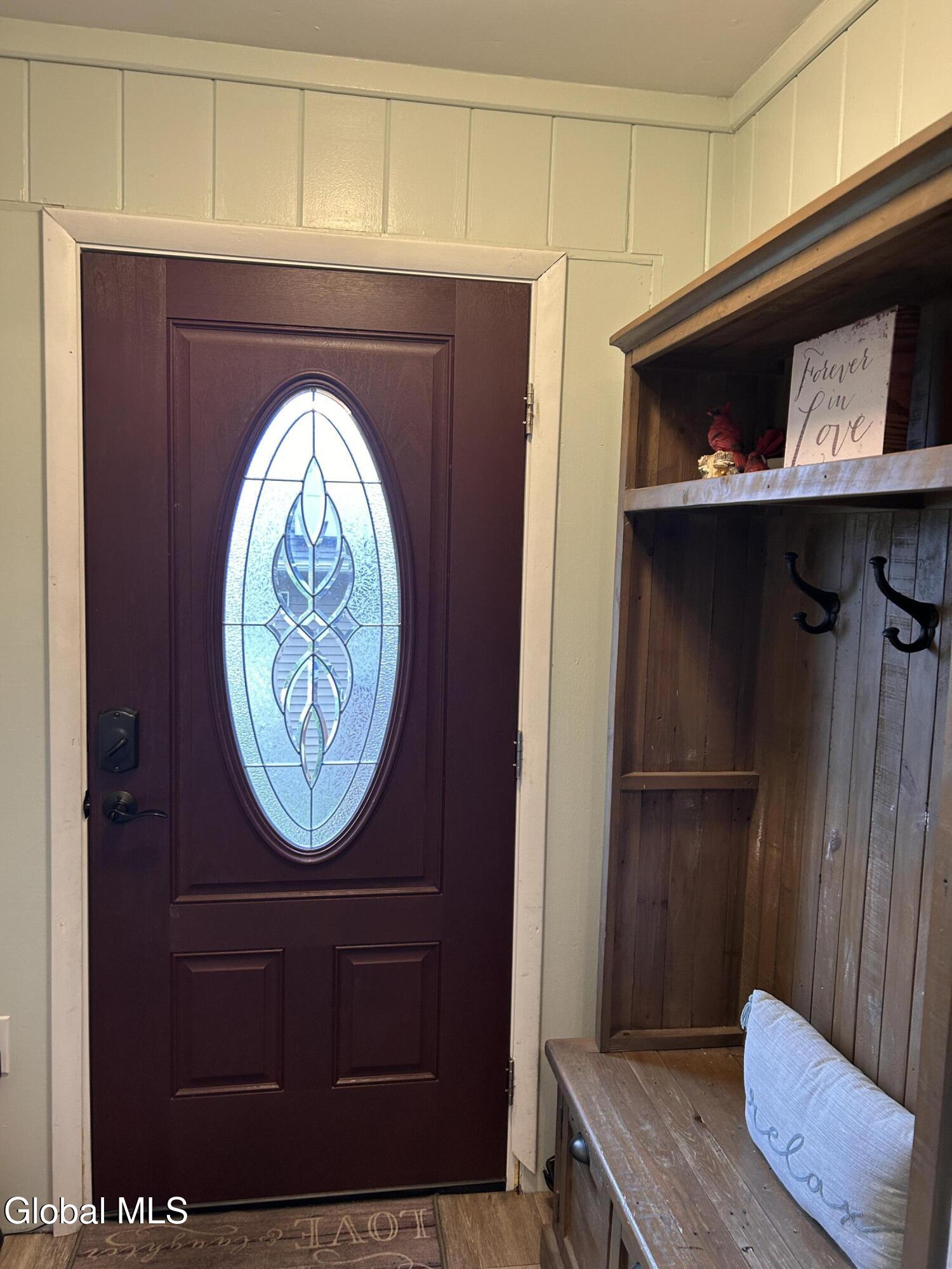 1900 North Road Amsterdam, NY 12010 - Photo 6 of 56 IMG_3572