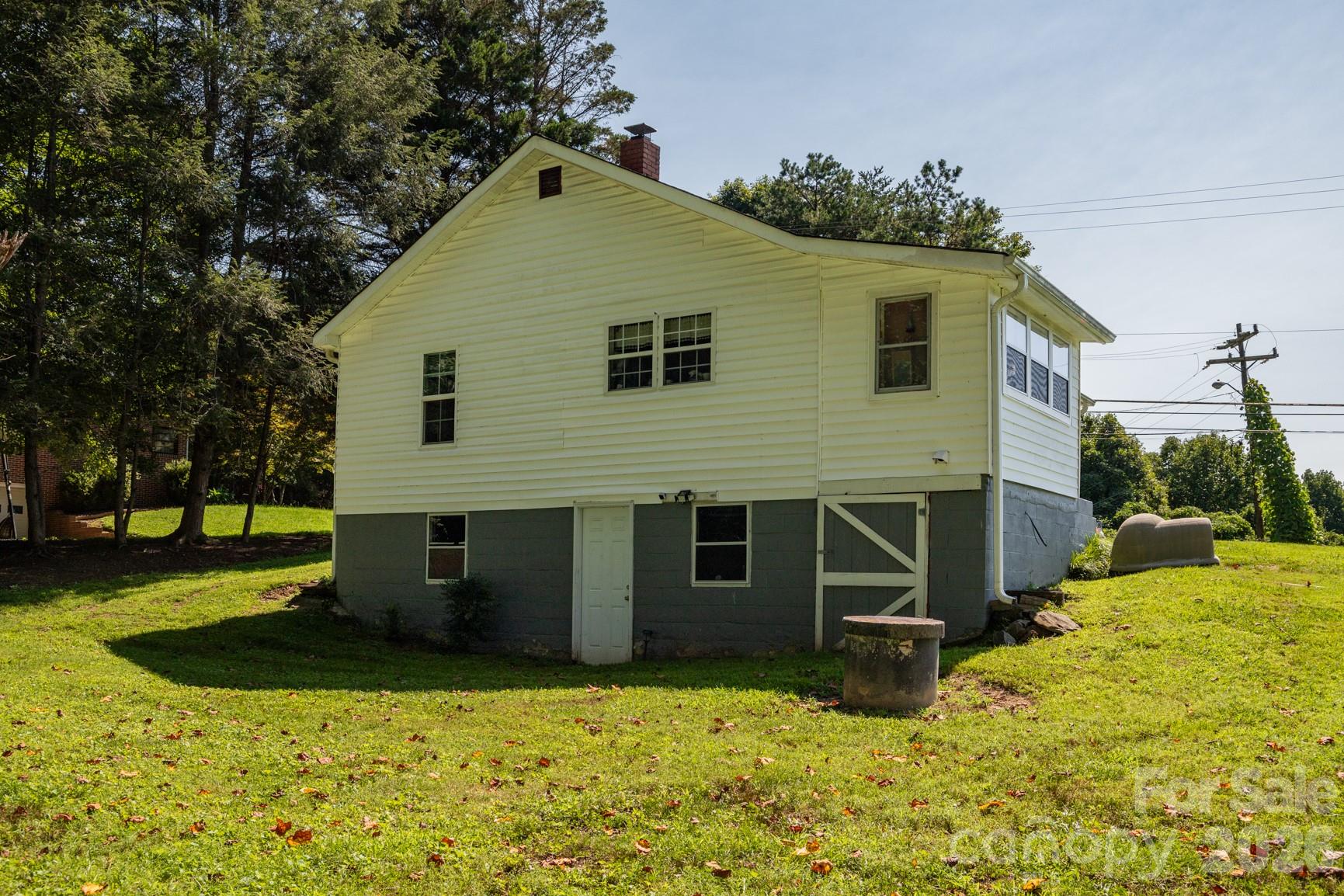 220 Collins Road Elkin, NC 28621 - Photo 34 of 48 Gallery Image 34