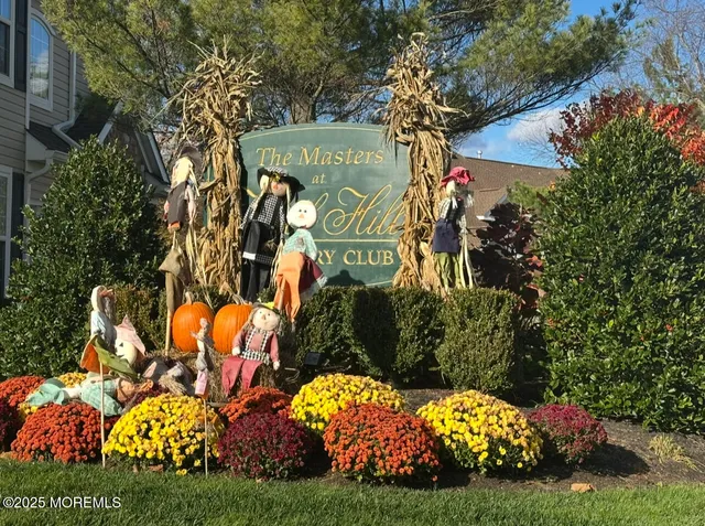 a view of a outdoor space