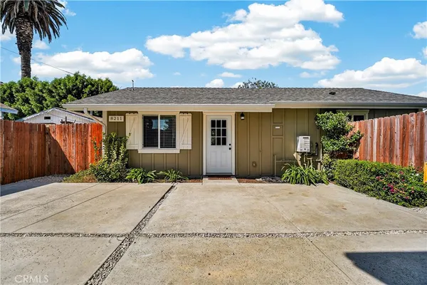 $2,945 | 8211 Quartz Avenue, Winnetka, CA 91306
