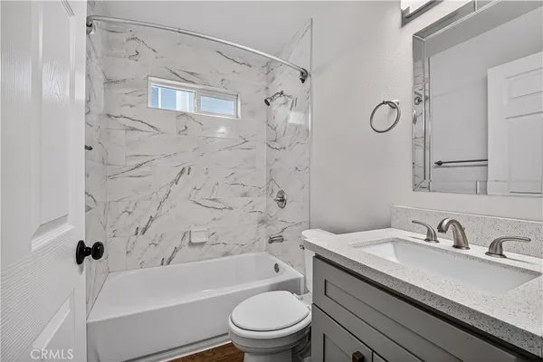 $2,945 | 8211 Quartz Avenue, Winnetka, CA 91306