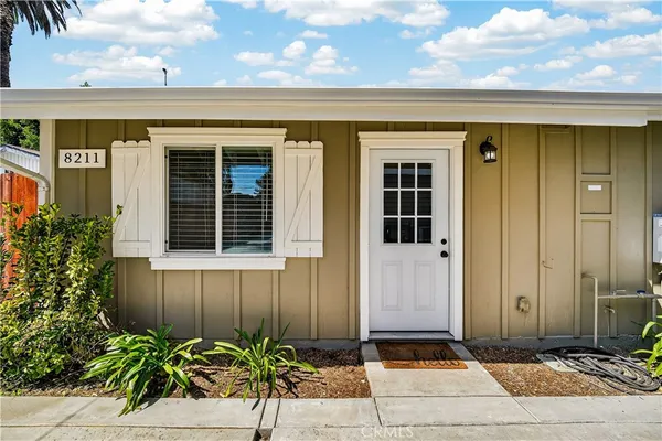 $2,945 | 8211 Quartz Avenue, Winnetka, CA 91306