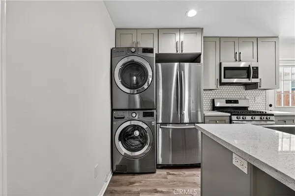 $2,945 | 8211 Quartz Avenue, Winnetka, CA 91306