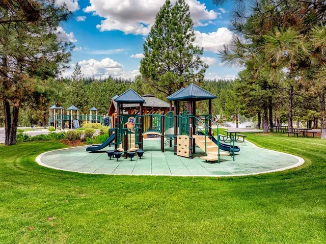 $995,000 | 3658 Annie Pond Court, Unit 50 & 51, McCall, ID 83638