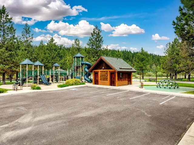 $995,000 | 3658 Annie Pond Court, Unit 50 & 51, McCall, ID 83638