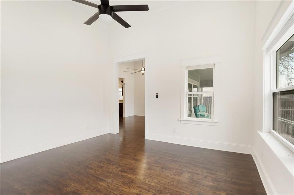 805 West Owings Street Denison, TX 75020 - Photo 12 of 40