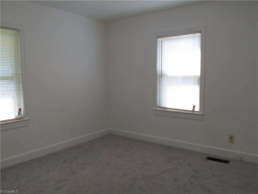 908 Tabor Street High Point, NC 27262 - Photo 7 of 10