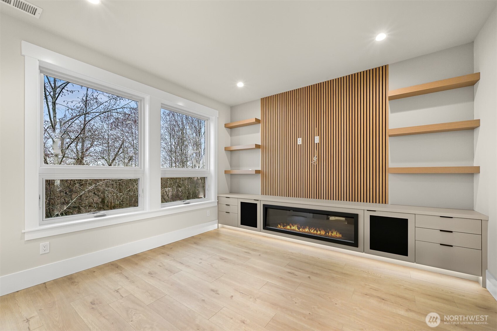 3713 Bristol Street Bellingham, WA 98226 - Photo 10 of 40 a view of a livingroom with an empty space and a window