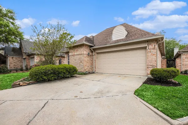 $279,900 | 4069 Heathersage Drive, Houston, TX 77084