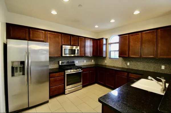$2,950 | 52065 Graythorn Way, La Quinta, CA 92253