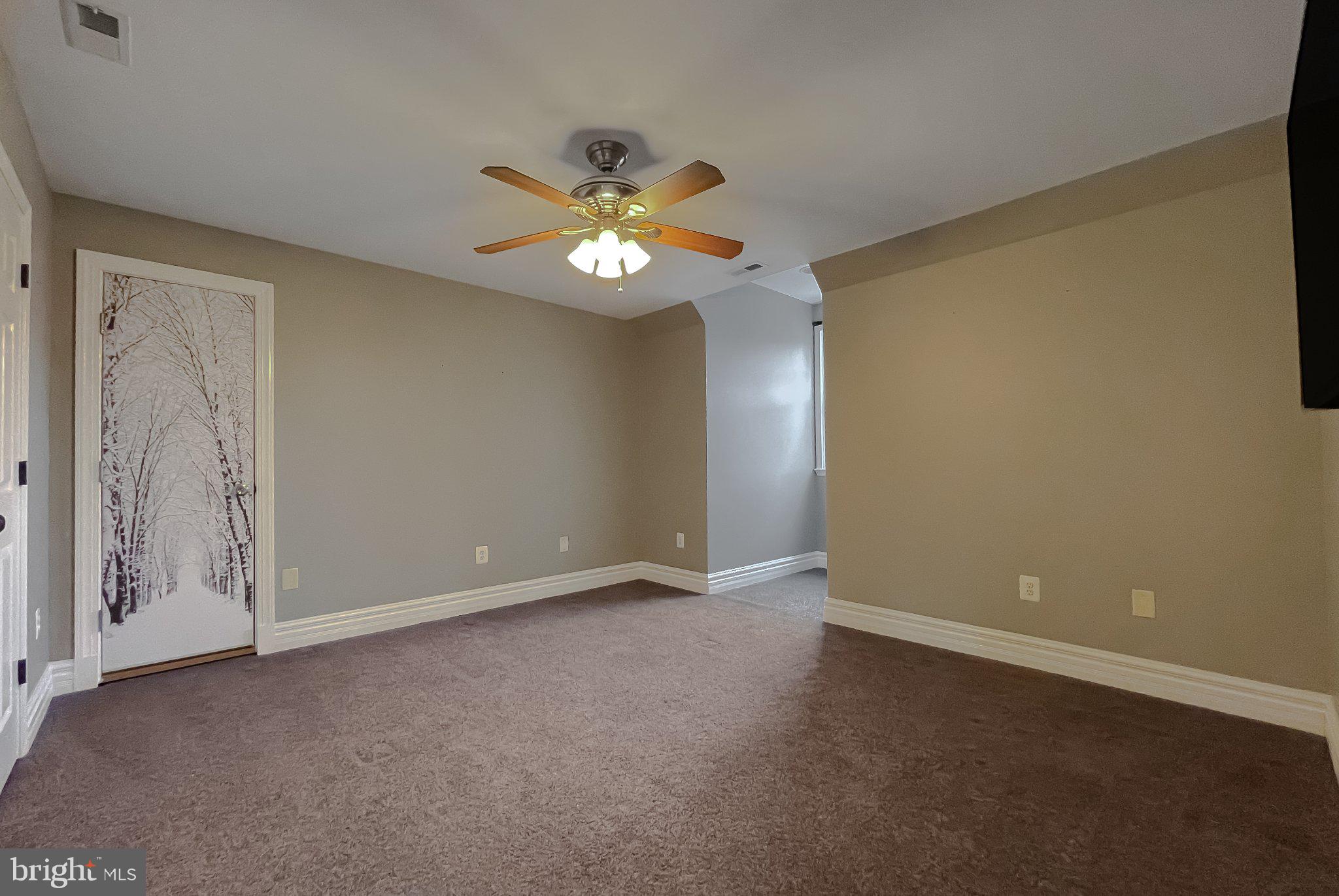 400 Adelina Road Prince Frederick, MD 20678 - Photo 51 of 57 Spacious room with serene ambiance.