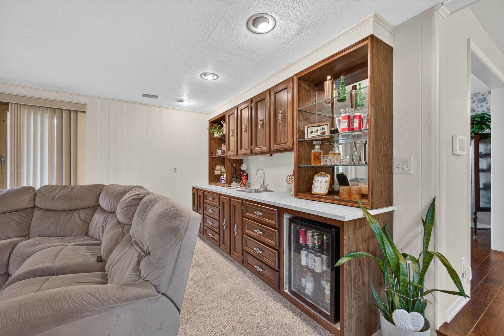 5079 Coachman Road Bettendorf, IA 52722 - Photo 12 of 41 Gallery Image 12