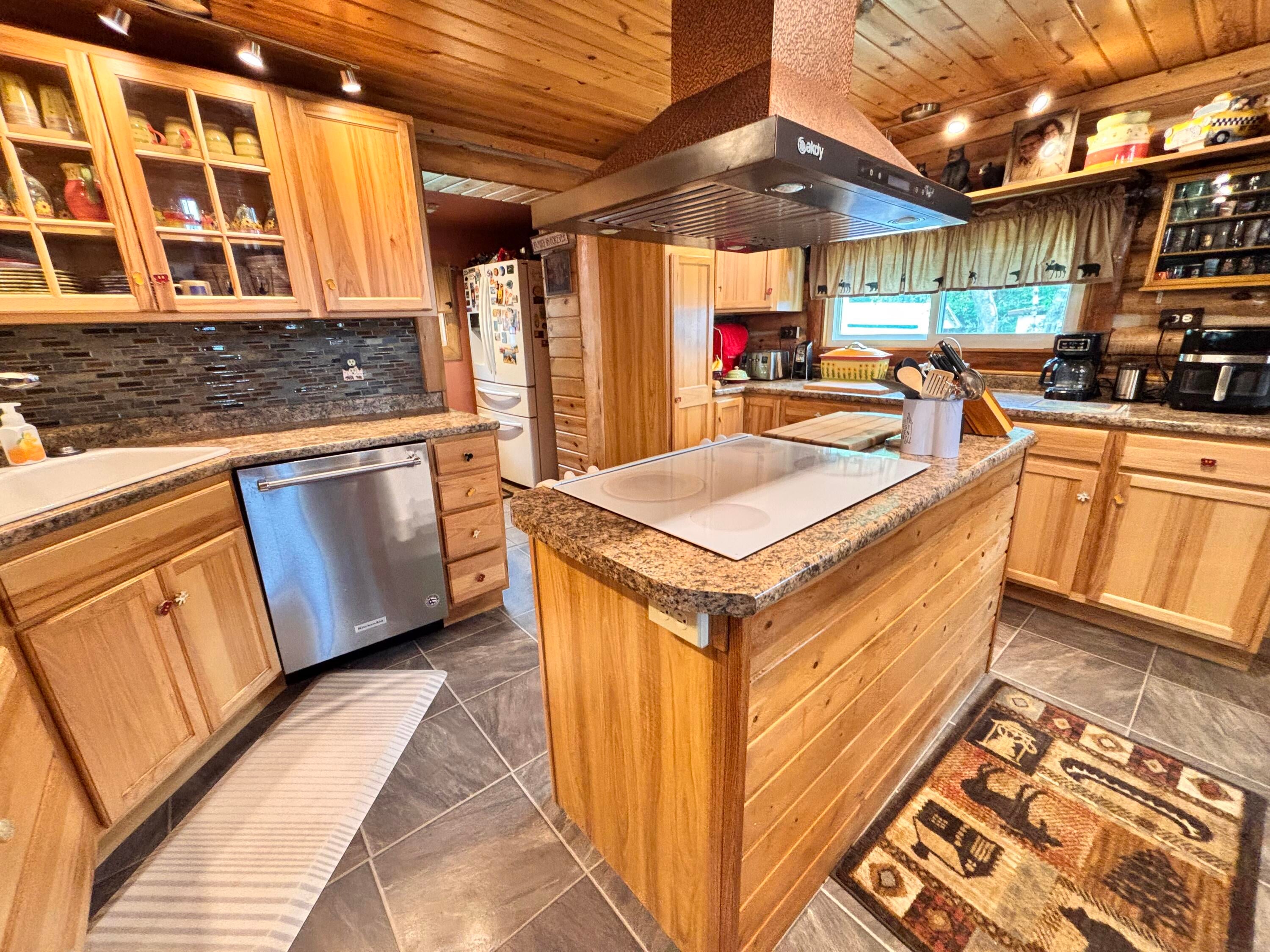 4532 South Bay Mills Point Road Brimley, MI 49715 - Photo 5 of 39 Gallery Image 5