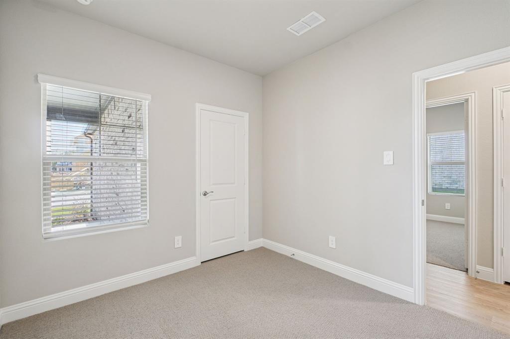 1701 Arches Road Anna, TX 75409 - Photo 19 of 27 Photo is not of the actual home, but is an inspirational photo of builder’s model home and may depict options, furnishings, and/or decorator features that are not included.