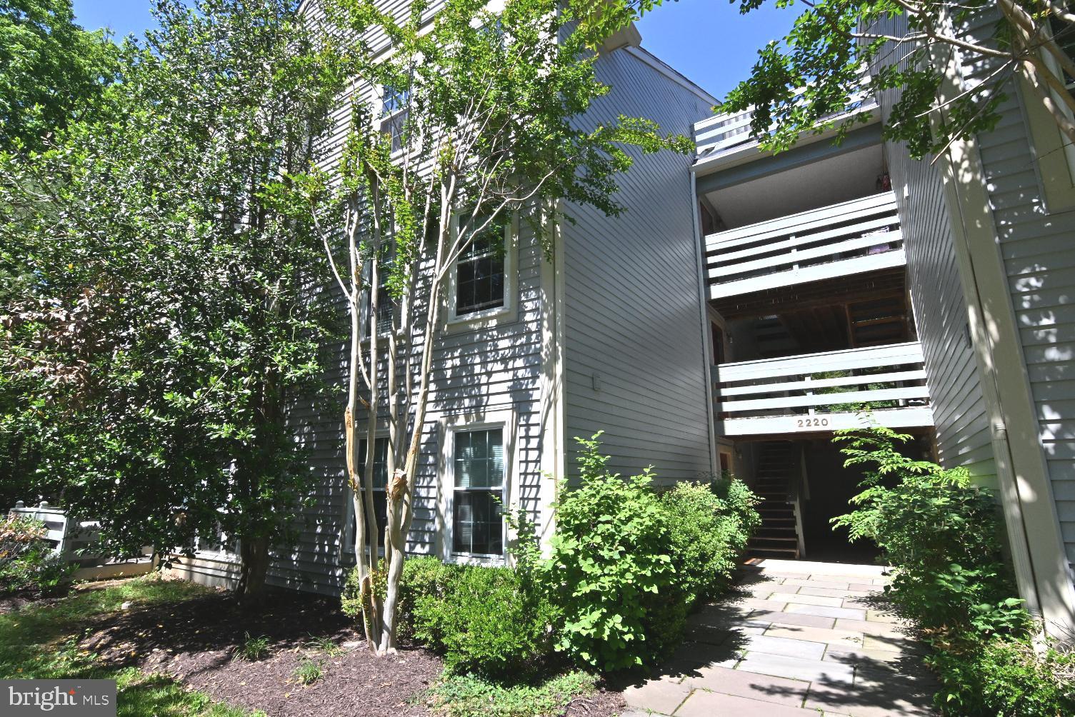 2220 Springwood Drive, Unit 108B Reston, VA 20191 - Photo 64 of 96