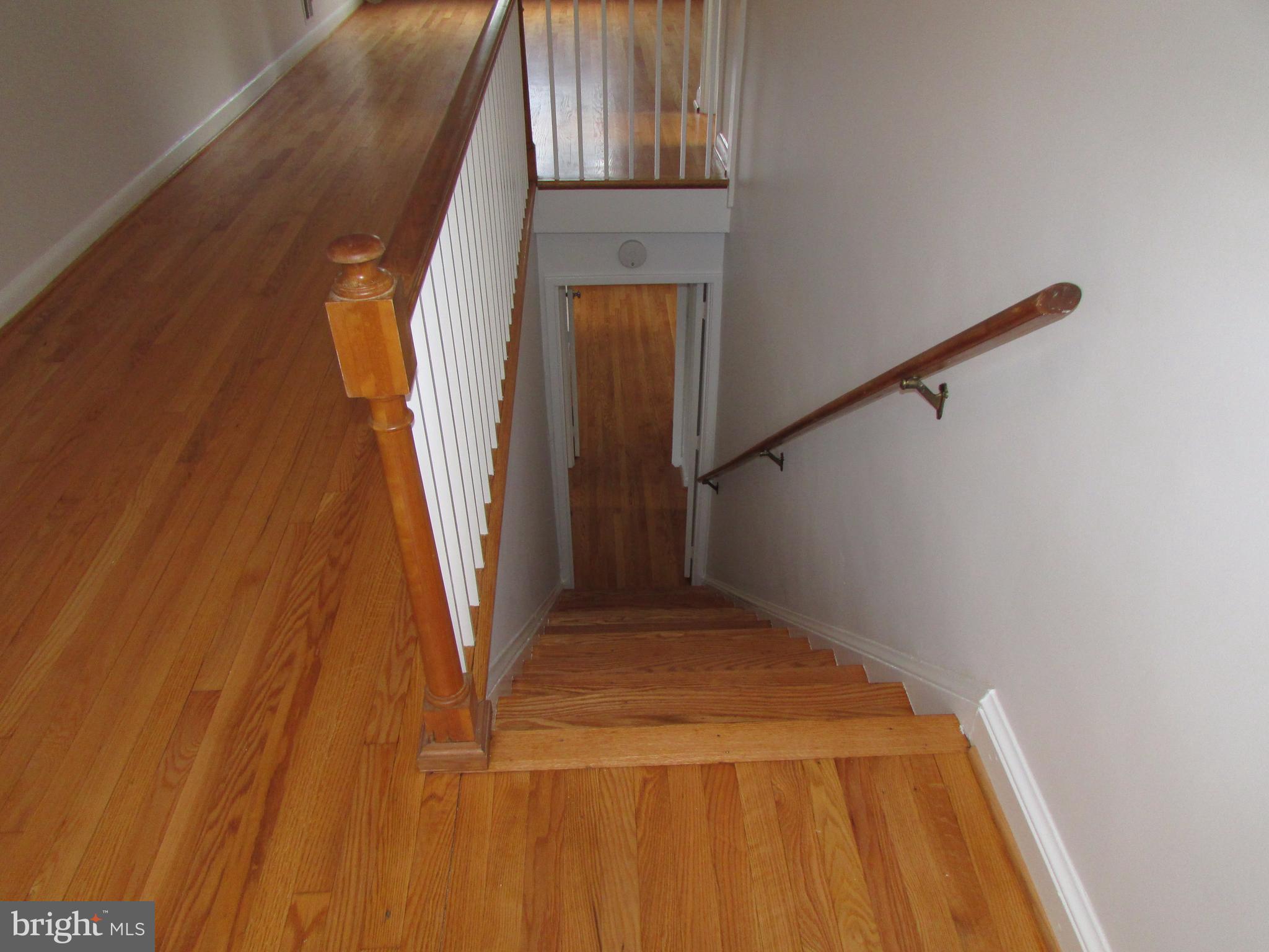 3918 Weller Road Silver Spring, MD 20906 - Photo 18 of 30 Private master entry, wood floors
