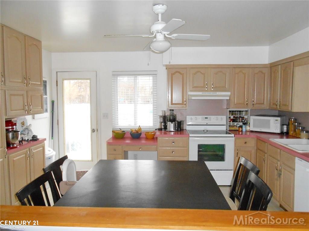615 Parkdale Avenue Rochester, MI 48307 - Photo 6 of 29