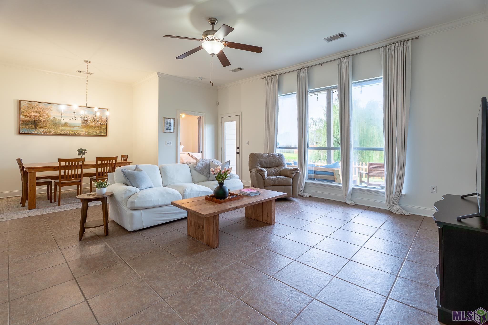 8977 Lake Mist Avenue Baton Rouge, LA 70810 - Photo 4 of 20 Gallery Image 4