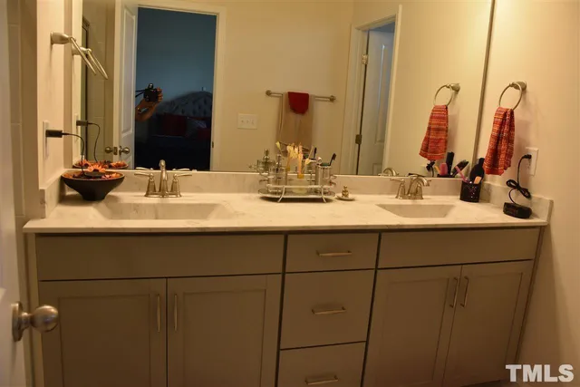 $2,025 | 2231 Chattering Lory Lane, Apex, NC 27502