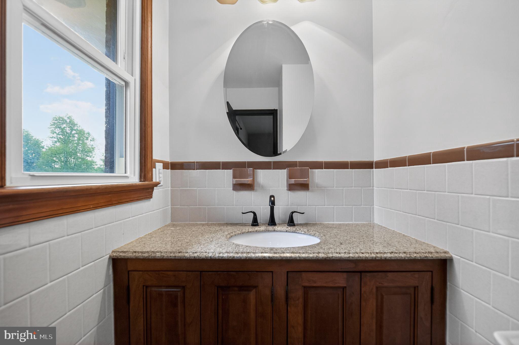 512 Round Hill Road Boston, VA 22713 - Photo 8 of 13 Master Bath