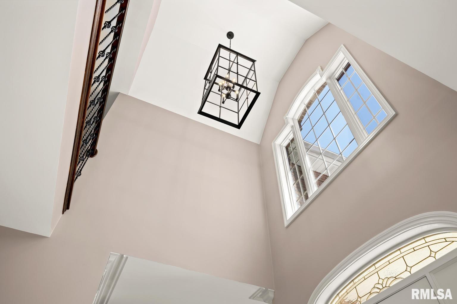 70 Diamond Point Morton, IL 61550 - Photo 13 of 69