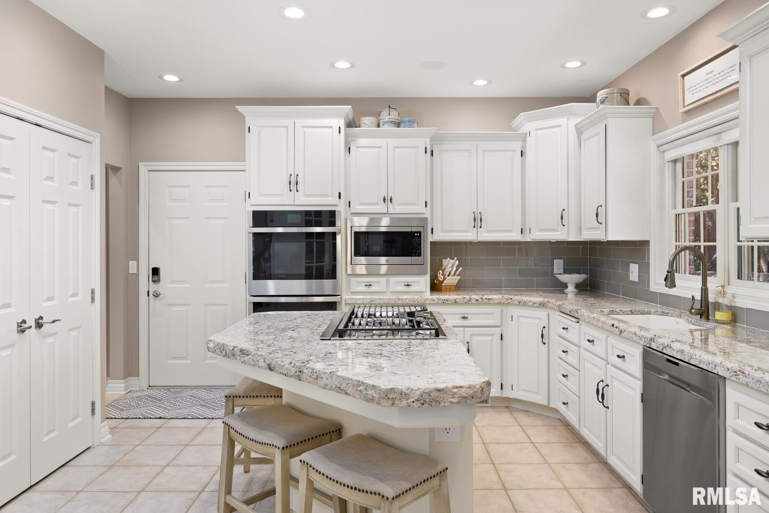 70 Diamond Point Morton, IL 61550 - Photo 22 of 69