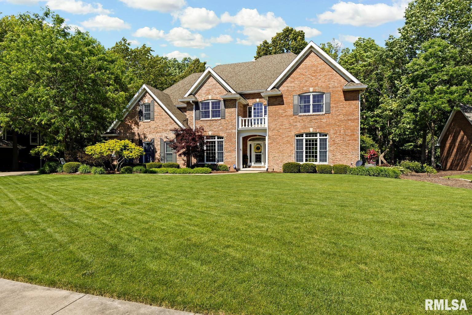 70 Diamond Point Morton, IL 61550 - Photo 3 of 69