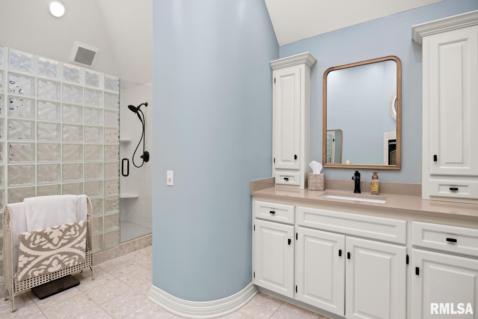 70 Diamond Point Morton, IL 61550 - Photo 35 of 69