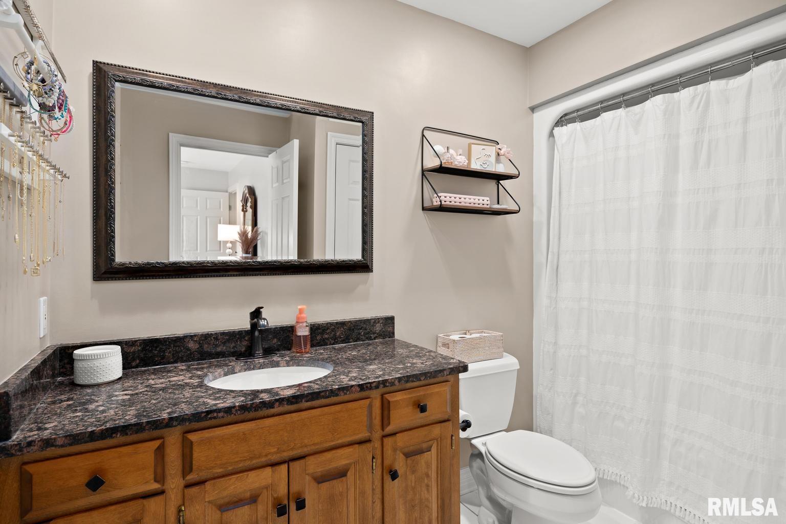 70 Diamond Point Morton, IL 61550 - Photo 38 of 69