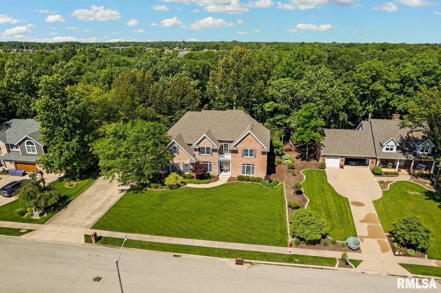 70 Diamond Point Morton, IL 61550 - Photo 7 of 69