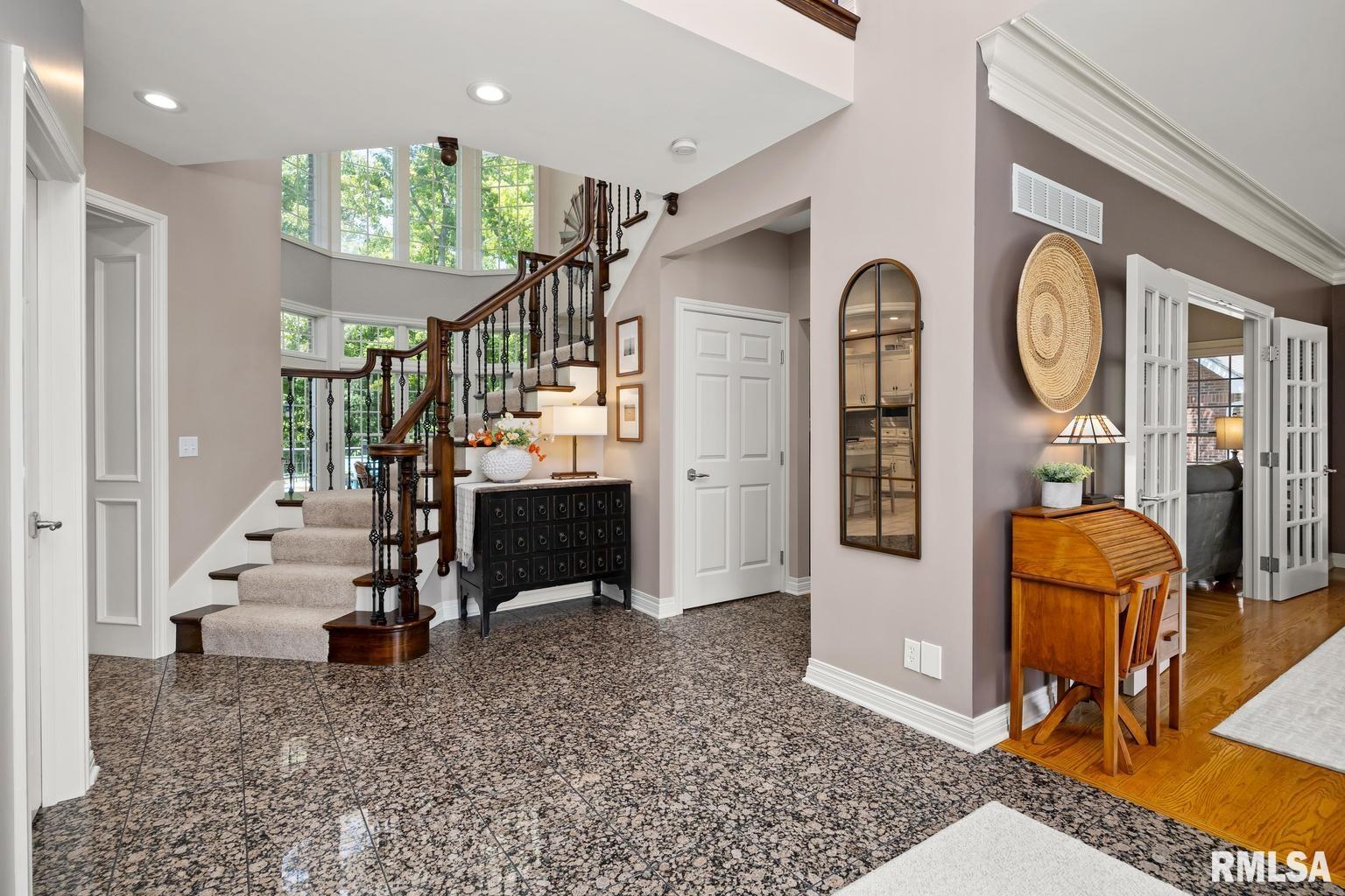 70 Diamond Point Morton, IL 61550 - Photo 10 of 69