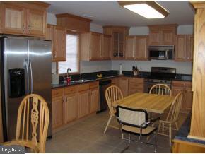 172 Yeoman Road Manahawkin, NJ 08050 - Photo 3 of 6