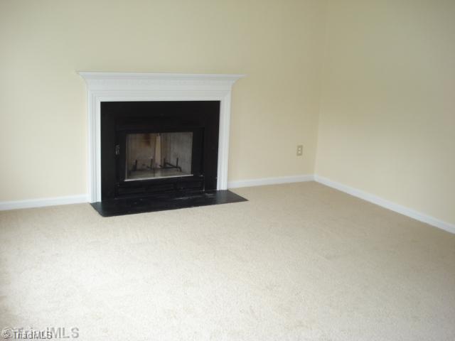 602 Kelly Road Greensboro, NC 27401 - Photo 2 of 10 Living Room.