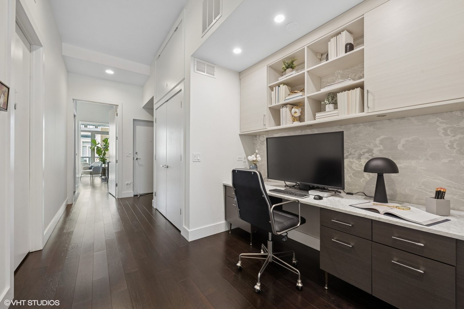 20 North Carpenter Street, Unit PHS Chicago, IL 60607 - Photo 14 of 31