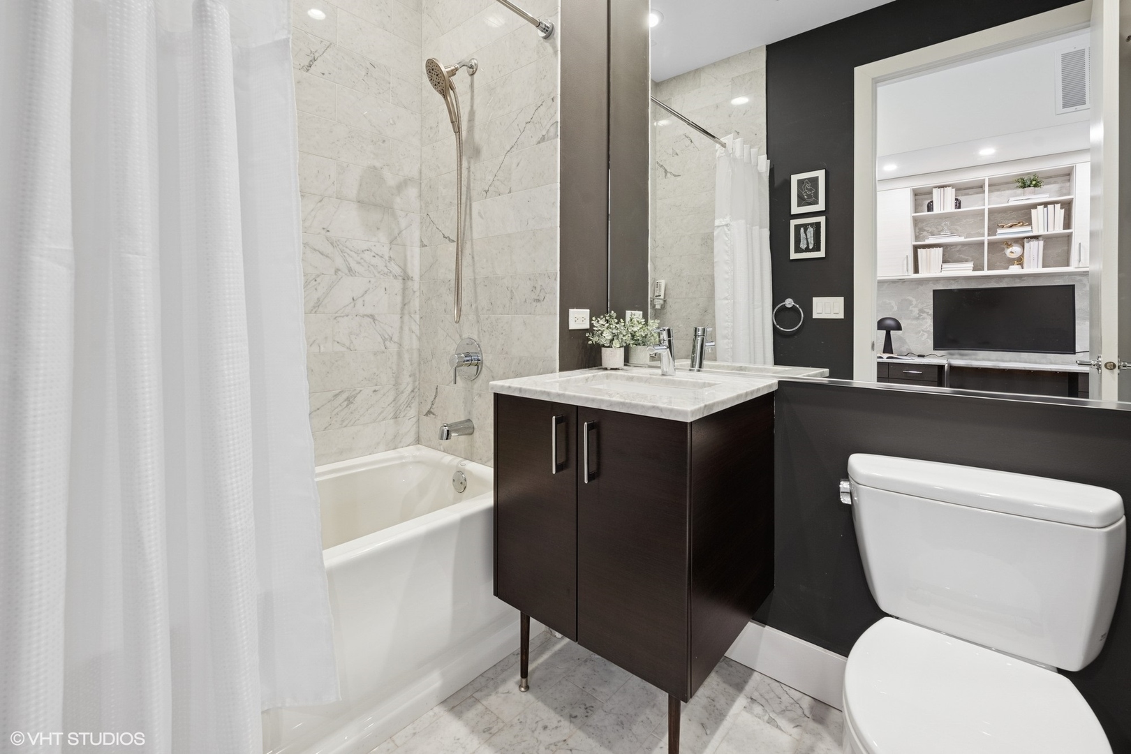 20 North Carpenter Street, Unit PHS Chicago, IL 60607 - Photo 25 of 31