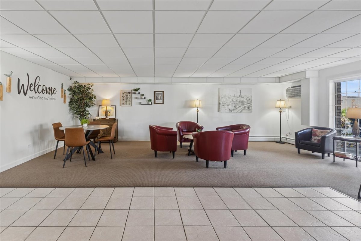 1000 South Lorraine Road, Unit 315 Wheaton, IL 60189 - Photo 14 of 16