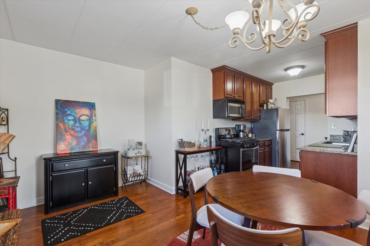 1000 South Lorraine Road, Unit 315 Wheaton, IL 60189 - Photo 4 of 16