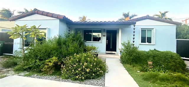 $848,500 | 5935 Southwest 42nd Street, Miami, FL 33155