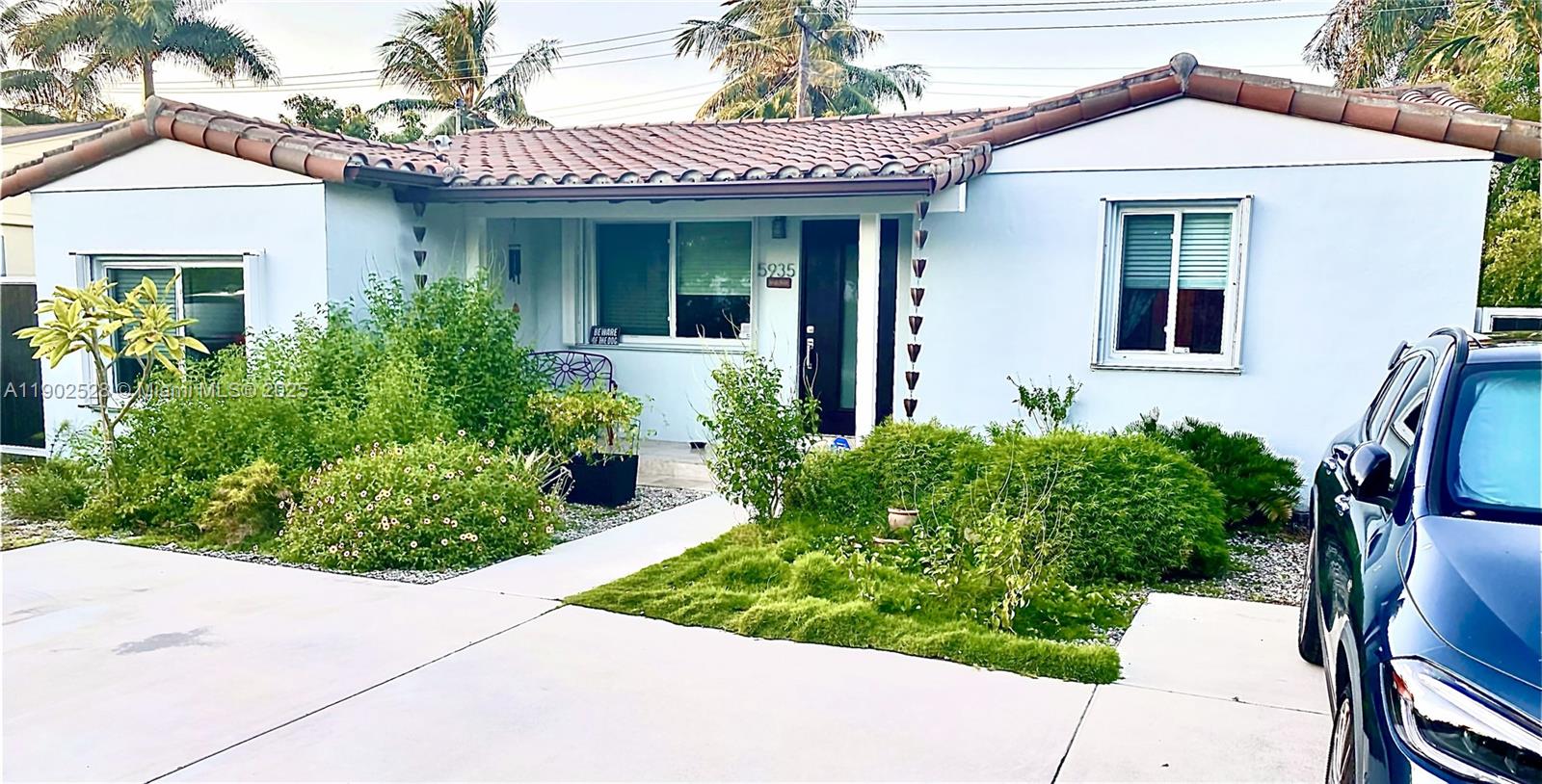 5935 Southwest 42nd Street Miami, FL 33155 - Photo 3 of 42