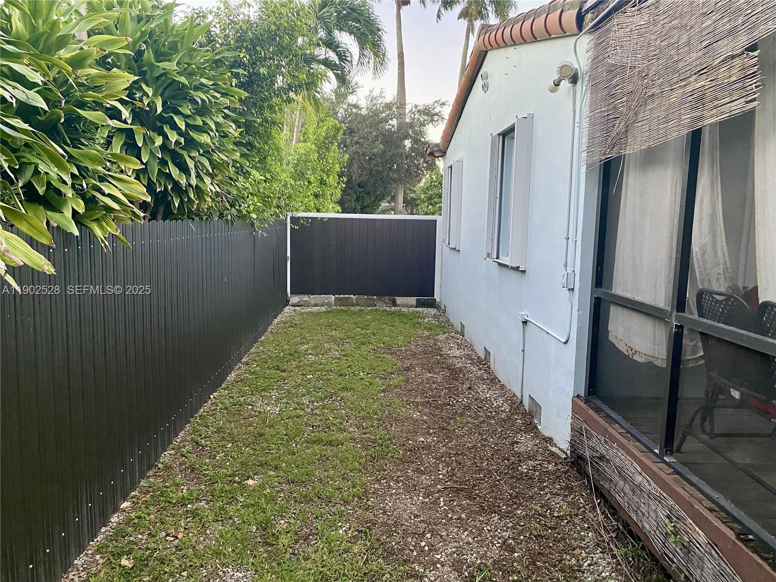 5935 Southwest 42nd Street Miami, FL 33155 - Photo 31 of 42