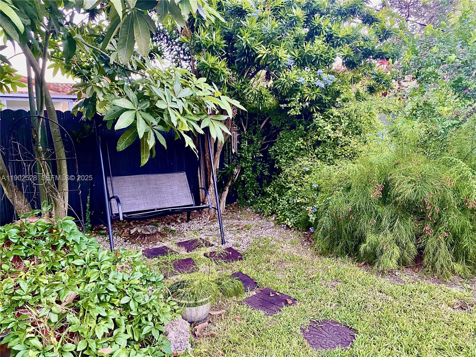 5935 Southwest 42nd Street Miami, FL 33155 - Photo 39 of 42