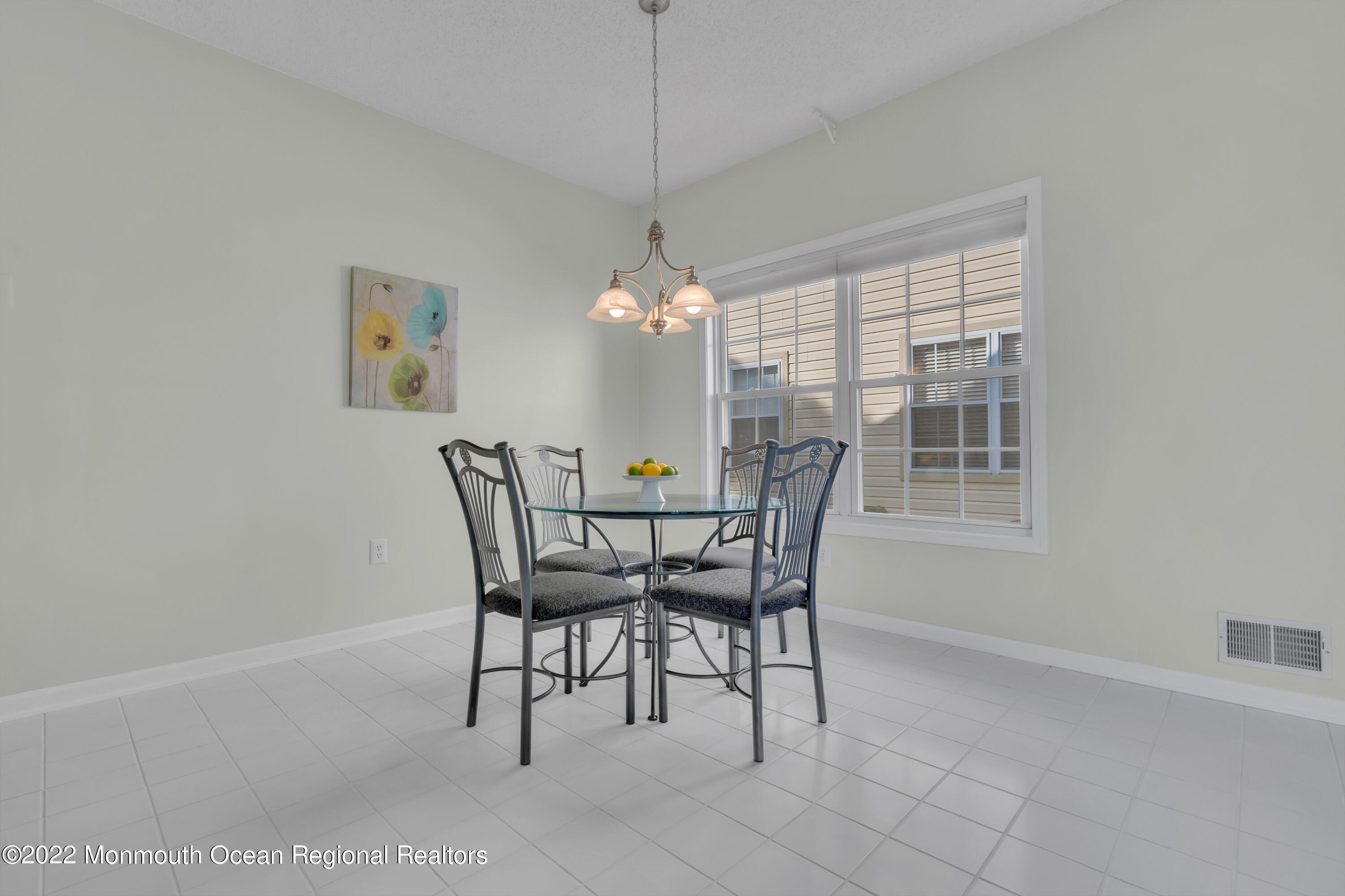 127 Riva Boulevard Brick, NJ 08723 - Photo 22 of 39 CASUAL DINING AREA