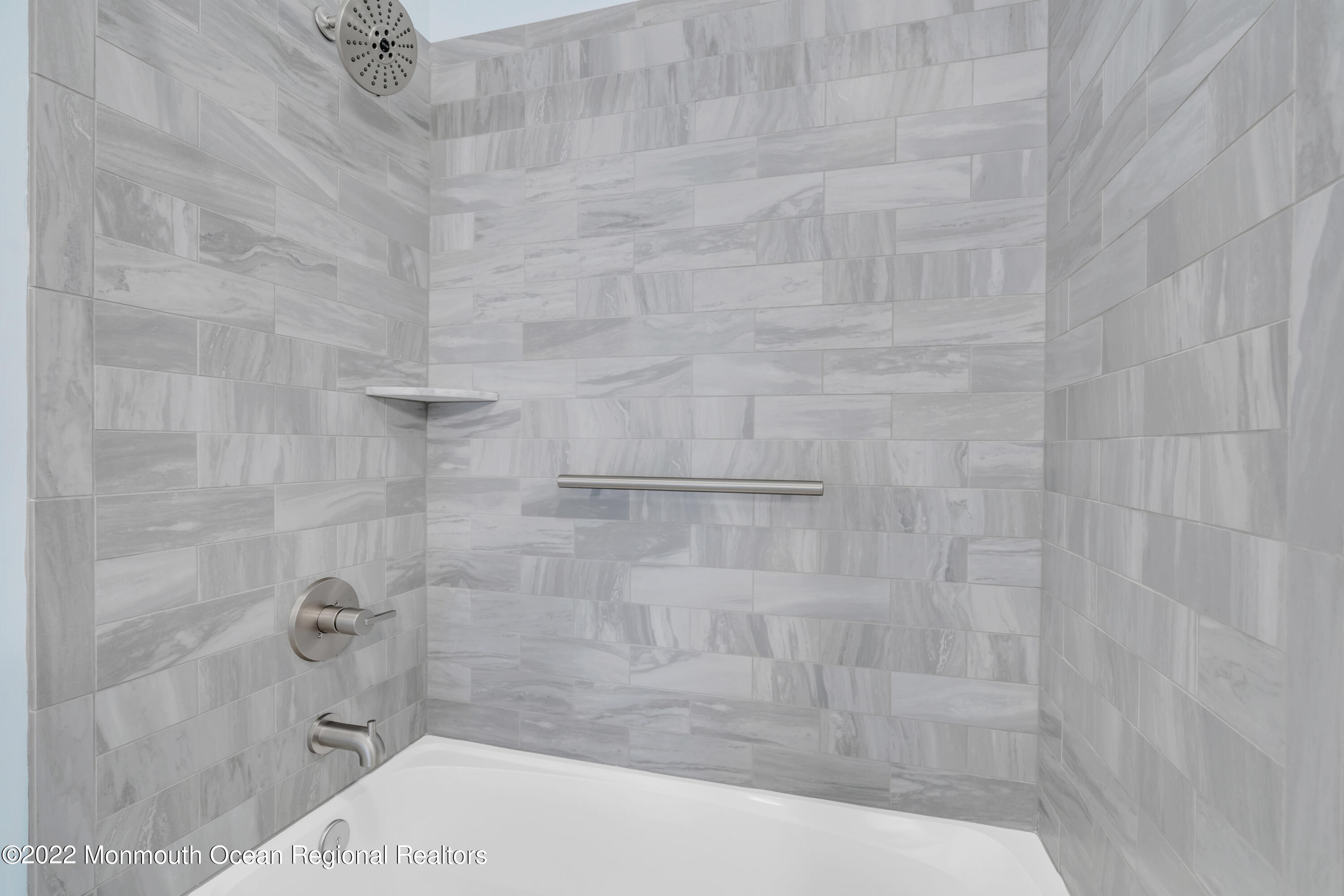 127 Riva Boulevard Brick, NJ 08723 - Photo 29 of 39 SHOWER/TUB