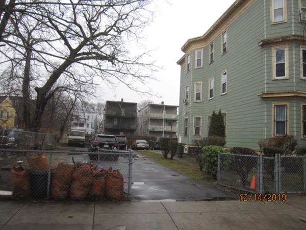 52 Intervale Street Boston, MA 02121 - Photo 5 of 33