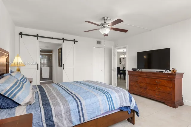 $225,000 | 1000 Colony Point Circle, Unit 220, Pembroke Pines, FL 33026