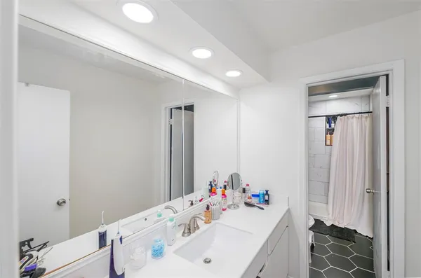 $215,000 | 6032 Westridge Lane, Unit 211, Fort Worth, TX 76116