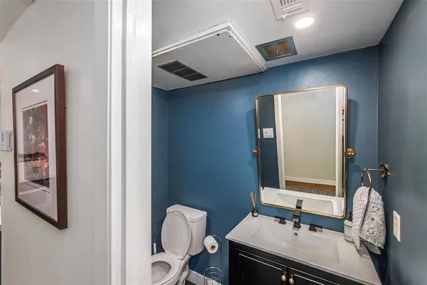 $215,000 | 6032 Westridge Lane, Unit 211, Fort Worth, TX 76116