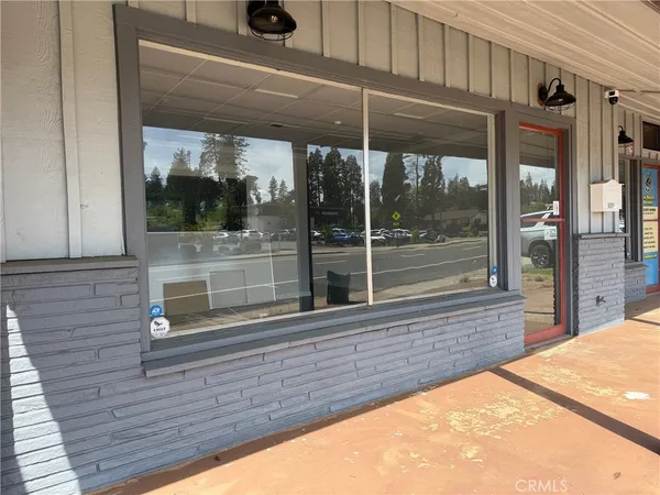 $935 | 6331 Skyway, Paradise, CA 95969